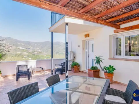 Casa adosada en Velilla
