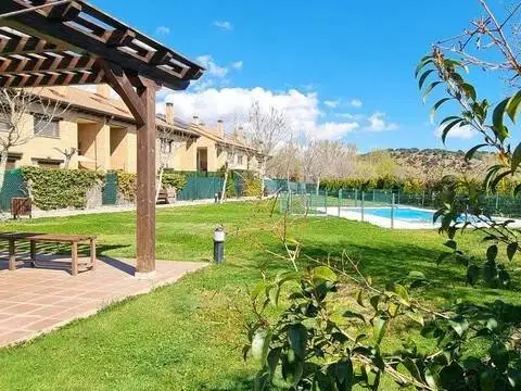 Casa adosada en Guadalix de la Sierra
