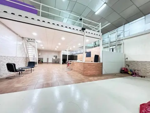 Nave industrial en Almendralejo