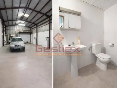 Nave industrial en Almendralejo