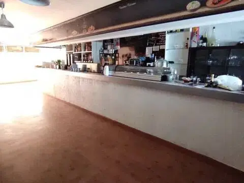 Local comercial en El Cristo-Ave María