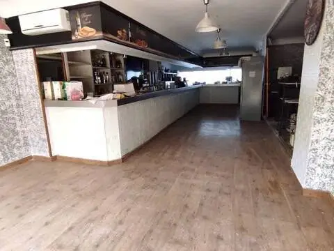 Local comercial en El Cristo-Ave María