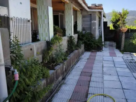 Casa rústica en Mondariz