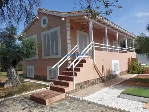 Chalet en Entrenúcleos