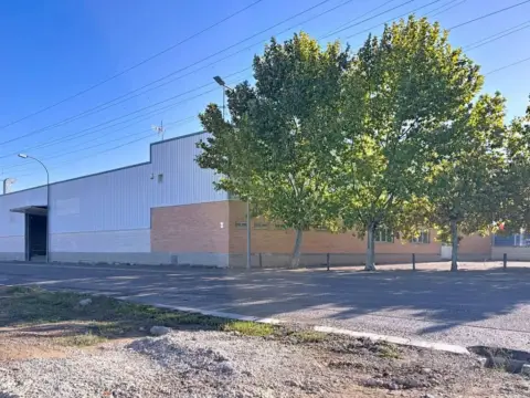 Nave industrial en calle Poligono de Servicios