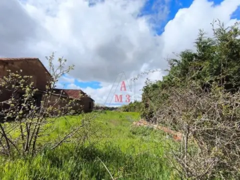 Casa rústica en Valverde de la Virgen