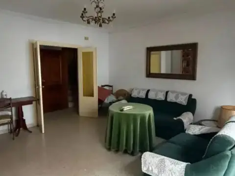 Piso en calle de los Mártires