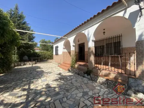 Chalet en Almendralejo