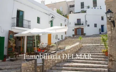 Local comercial en Plaça del Sol