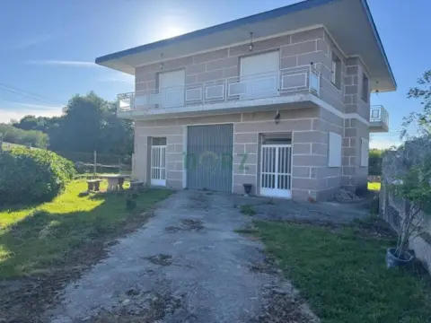 Casa en Nogueira de Ramuín