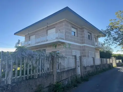 Casa en Nogueira de Ramuín
