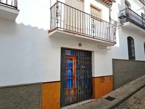 Casa rústica en calle de la Gloria
