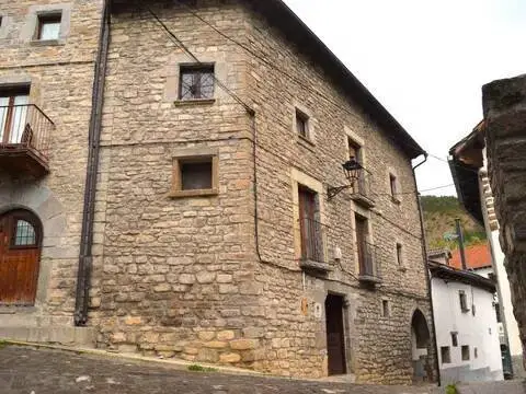 Casa rústica en Borau