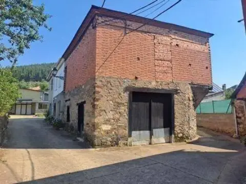 Casa rústica en Abesedo