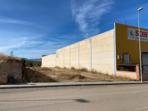 Terreno en calle de Austria
