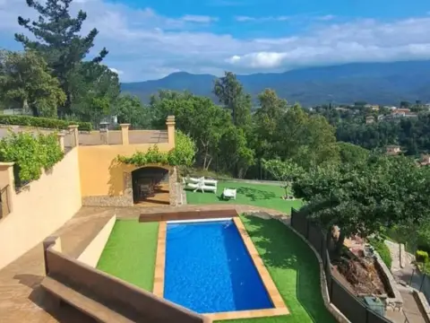 Chalet en Riells i Viabrea