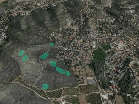 Terreno en Urbanització Sierra Perenchiza, 32