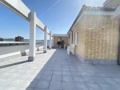 Ático en Campo de la Juventud-Santiago