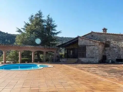 Casa rústica en Urbanització de la Vall Repòs