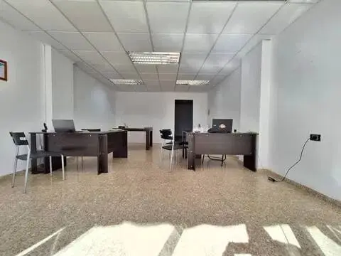 Local comercial en Carrer de l'Aigua
