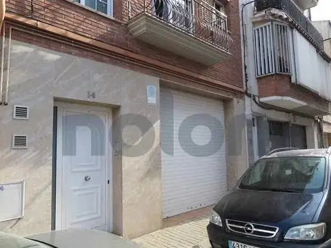 Local comercial en Canovelles