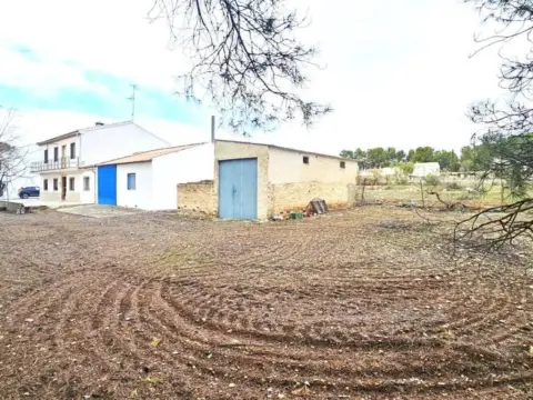 Casa en Pantano de los Bermejales