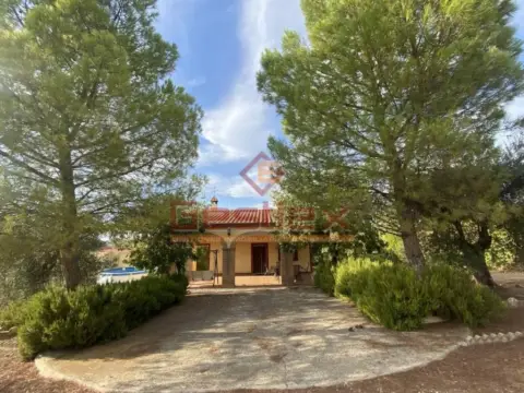 Chalet en Almendralejo