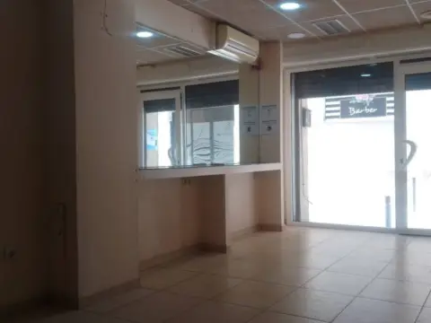 Local comercial en Corbera de Llobregat