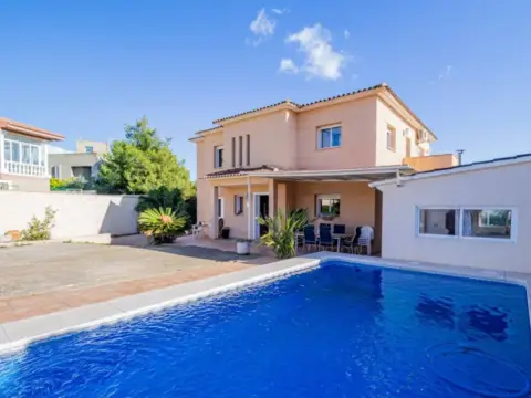 Chalet en La Nucia