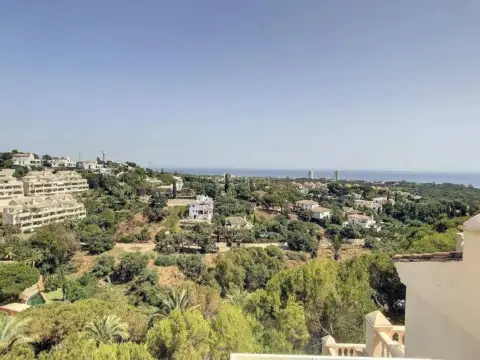 Casa adosada en Paseo de Dinamarca, 489