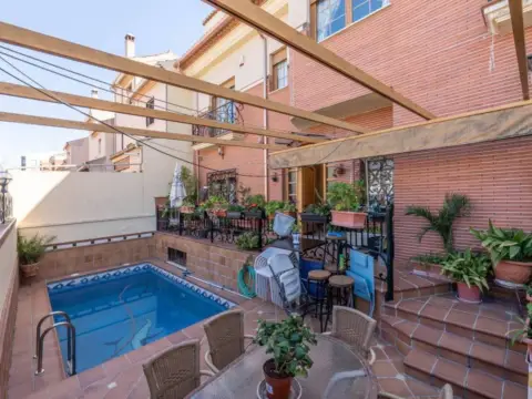 Casa en calle Castoreno 7