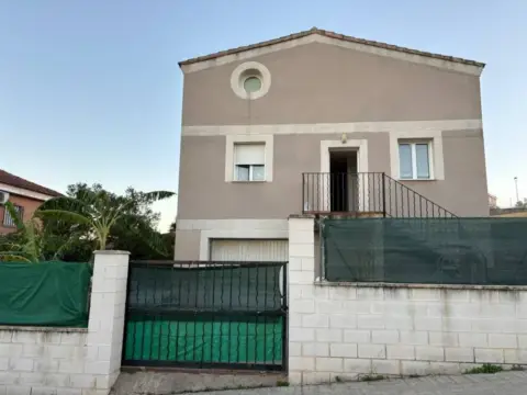 Casa en Montroi - Montroy