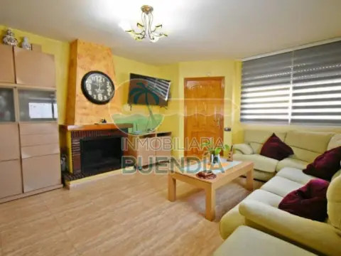 Piso en calle Almagra