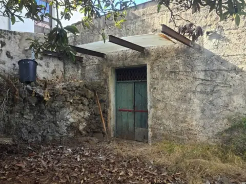 Finca rústica en Camino de la Sierra