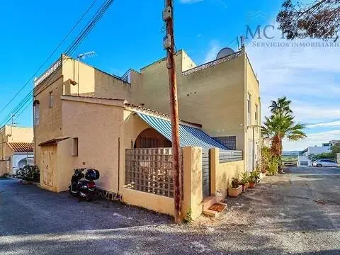 Casa adosada en Acequia de los Palacios