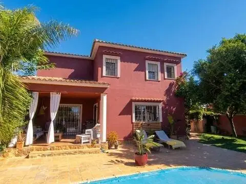 Chalet en La Pobla de Vallbona