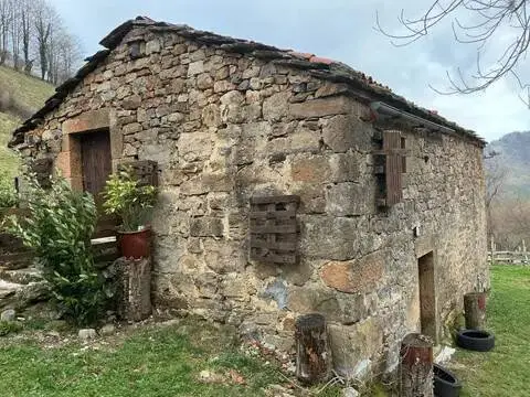 Casa rústica en calle Lugar Barrio Valdicio, 184 B