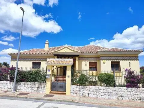 Chalet en Pinos de Alhaurín