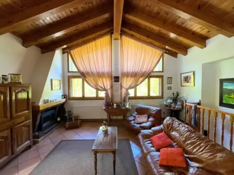 4-bedroom chalet for sale in L'Aldosa, La Massana · 5 of 60