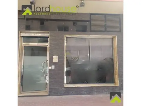 Local comercial en Lorca
