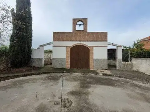 Chalet en Aldeanueva de Barbarroya