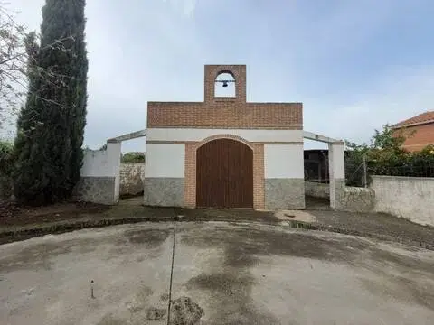 Chalet en Aldeanueva de Barbarroya