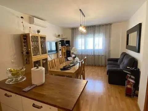 Piso en calle Sant Josep Casanoves, 52