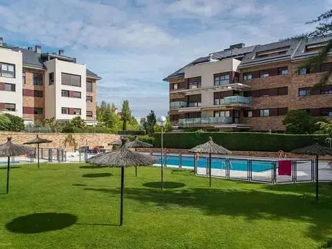 Piso en Zona Monte del Pilar