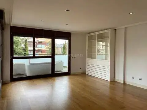 Piso en Zona Monte del Pilar