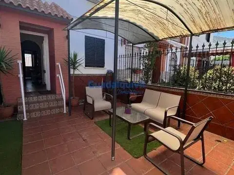 Casa adosada en Entrenúcleos