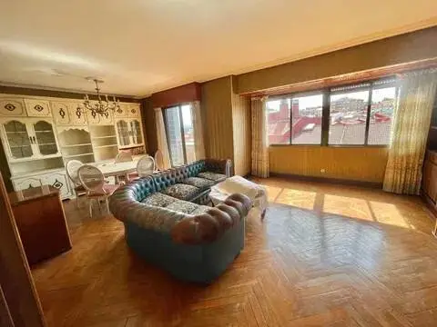 Piso en Avenida de Carlos VII