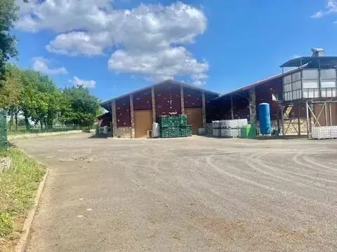 Nave industrial en Anes - Samartindianes-Samartino