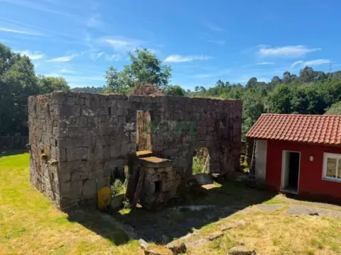 Casa en Barral (Leiro)