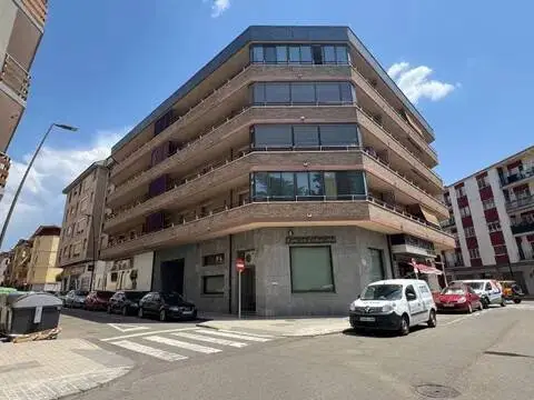 Piso en calle de Olorón Santa María